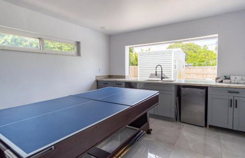 Hollywood Paradise Luxury 4BR 3BA Home and Outdoor Fun with Heated Pool - Foto 16