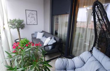 Enjoy Pula - new apt with terrace and FREE parking garage - Photo 1