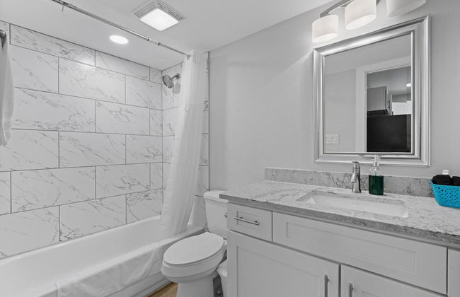 Stylish 1BR Downtown Evonify - Foto 35