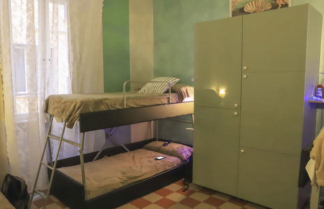 Român Holidays Hostel - Foto 29