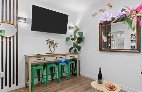 Stunning Little Havana Suites Close to airport, Calle Ocho, Brickell, Wynwood and the Beaches - Free Parking - Foto 11