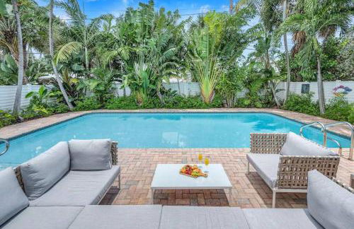 Steps to Beach, Pool, Backyard Oasis, Game Room - Foto 40