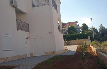 Apartments Jela - Photo 2