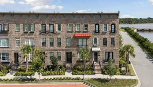 Downtown Riverfront Luxury, Steps to River Street - Foto 5