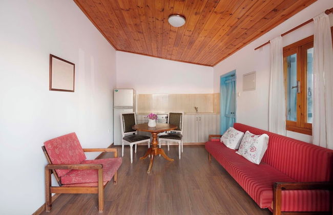 Cottage Houses - Photo 22