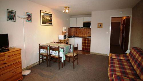 Studio cabine spacieux à 250m des pistes, 4 couchages, parking gratuit - Auris en Oisans - FR-1-297-248 - Foto 4