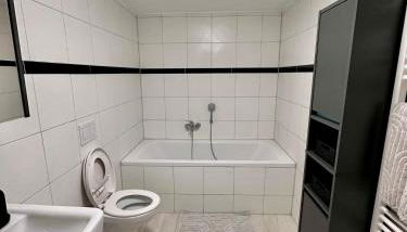 SiYen three with 24h Check-in - Foto 4, Shower