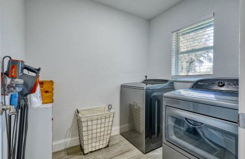 Modern and Spacious 3bdrm and 3 bath house with pool - Foto 11