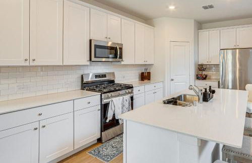 8 Mi to Celebration Station Family Getaway! - Foto 7