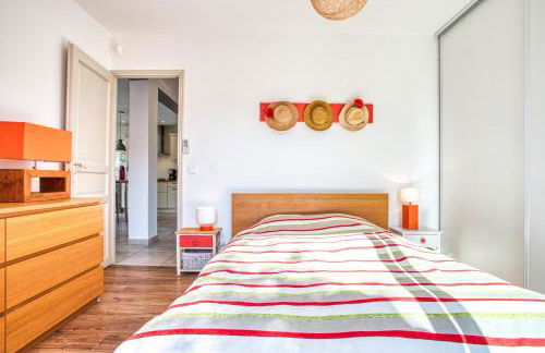 La Maison des Oliviers - Belle maison familiale avec Piscine - Foto 6