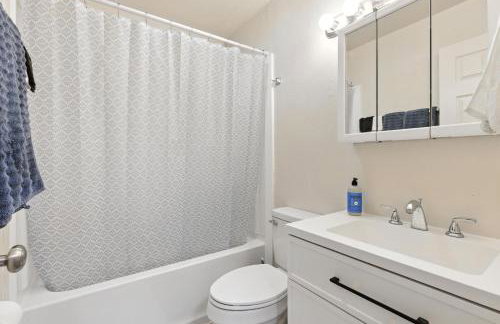 Anchorage 5BR Retreat Hikes, City & Comfort home - Foto 25