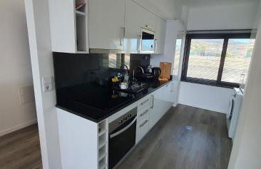 Apartamento T2-5m Aeroporto CR7 - Foto 3