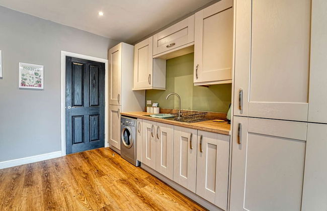 Host Stay Gillam House - Photo 20