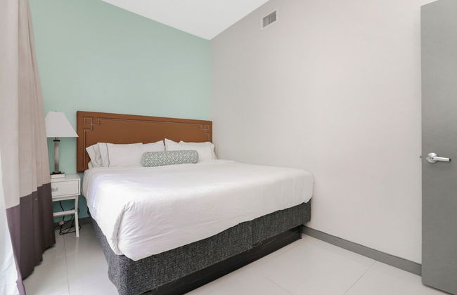 Roami at Habitat Brickell - Photo 17