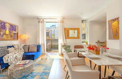 INTERIOR-DESIGN Apartment with HUGE Terrace - Photo 1