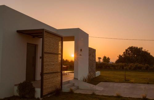 Aphrodite Luxury Suites, Private Heated Pool & Jacuzzi -Romantic Escape for Couples - Photo 38