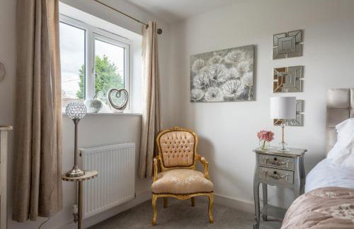 Luxurious 3 bedroom house now with FULL FIBRE INTERNET Shangri la in village of Alfrick with driveway parking for 3 cars in an area of outstanding natural beauty, superb walking,close to Worcester, Malvern showground, theatre, Malvern hills, dogs welcome - Photo 55