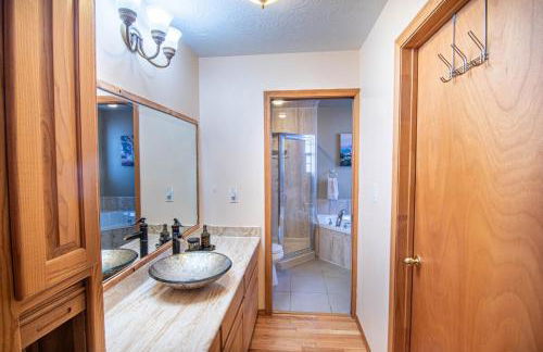 Pool, Hot Tub, Grill, Gym, Game Room, Office House - Foto 12