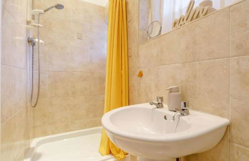 3 Bed in Whitby oc-90810 - Photo 12