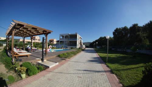 Niovi Seaside Suites - Foto 4, Garden