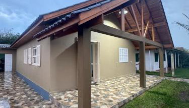 Casas amplas no centro de Mariluz - Photo 1