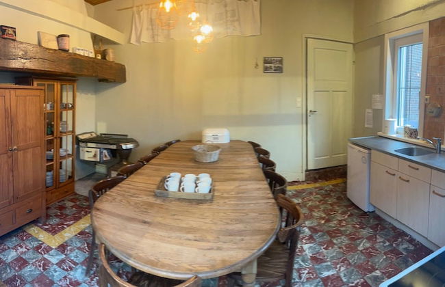 Pet-friendly Farmhouse - Photo 23