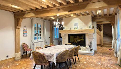 Chant des mouettes Maison rénovée spacieuse tout confort grand jardin belle terrasse aménagée parking 8 personnes 4 sdb 5 wc à 10 mn à pied de la mer Port en Bessin tous commerces restaurants proche Omaha Beach - Photo 4