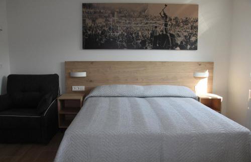 Balentziaga - Photo 4