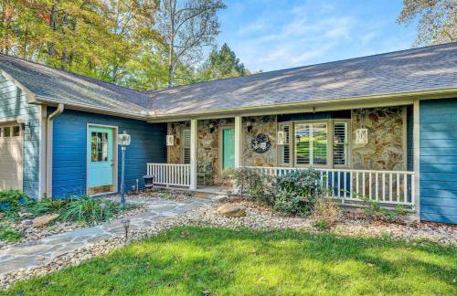 Waterfront Lake House Ideal Dock for Boats, Swimming, Fishing - Foto 45