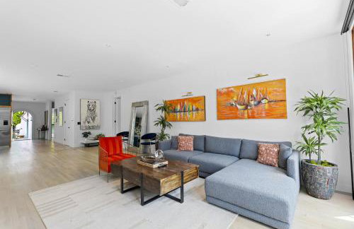 Luxury 4BR Villa with Private Pool in Los Angeles Crescent Heights - Foto 29