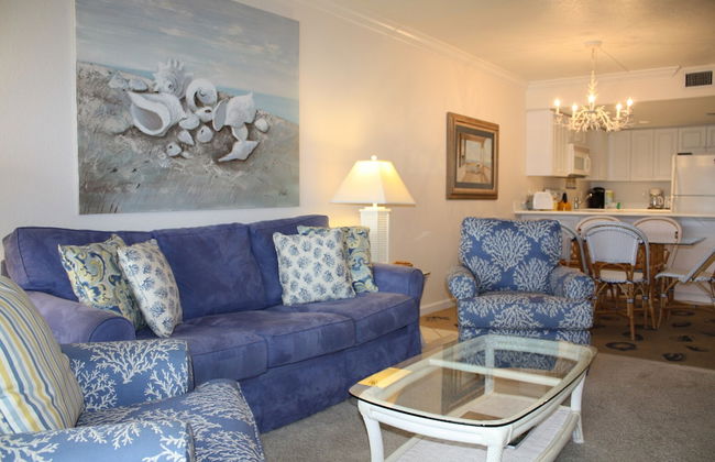 Ocean's Reach Condominiums - Foto 26