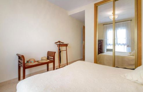 3 Bedroom Stunning Apartment In Calpe - Photo 24