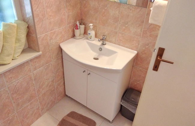 Guest House Hazdovac - Two Bedroom Apartment With Terrace and Sea View - Foto 10