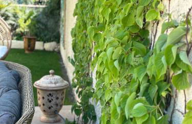 Logement cosy avec piscine ,parking et jardin - Photo 4