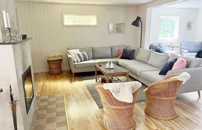 6 Person Holiday Home in Djurhamn - Photo 8