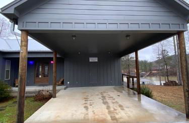 Paradise Point - 4BR Lakefront Haven Dock, Kayaks, & Cozy Firepit - Foto 57