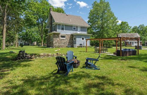 5bd Movie Theater - 7mins to UND - Backyard BBQ - Foto 40