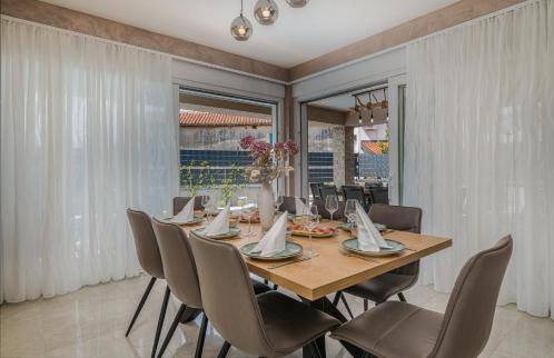 Villa with nice pool, luxuriously furnished, quiet area - by TRAVELER tourist agency Krk ID2389 - Foto 19