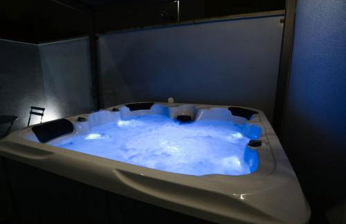 Duplex with private outdoor spa close to Strasbourg city center - Foto 1