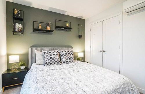 Modern Home, Rooftop view, 3 block Beacon station - Foto 19