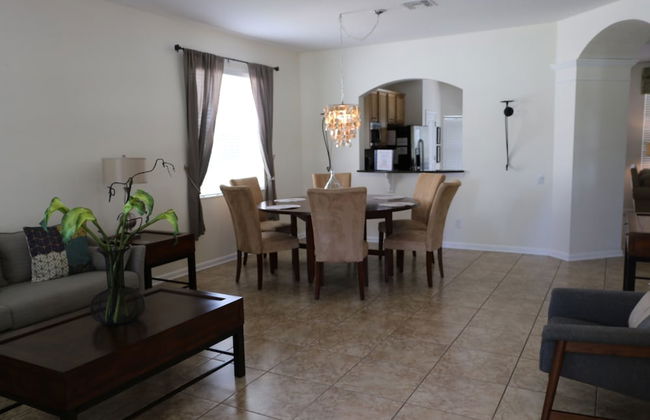 6BR 4BA Home in Windsor Hills by CV-2534 - Foto 18