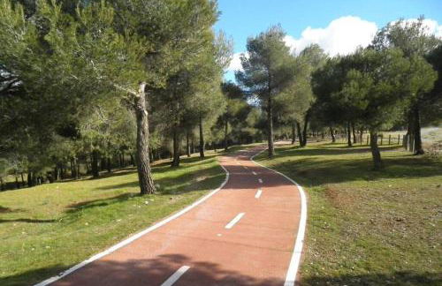 Chalet con piscina en entorno idílico - Foto 13