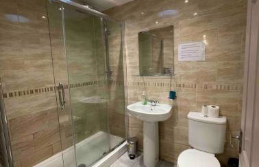 Van House - Photo 23