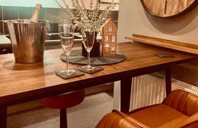 The Fifth Quarters, Grade II Listed Apartment, The Lace Market, NG1, City Centre, Nottingham, Sleeps 4 - Photo 8