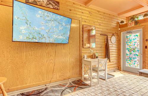 Mins to Crandon Raceway Studio with Patio! - Foto 10