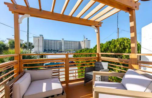 OceanView Oasis - Relax with Hot Tub, Breakfast, Fire Pit & Putting Green! - Foto 6