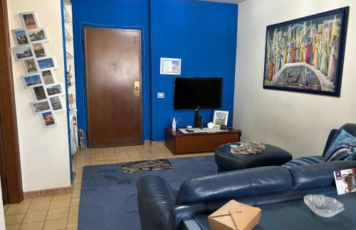 GrElly's House - Holiday in Rome - 50 meters from the Metro - Foto 9