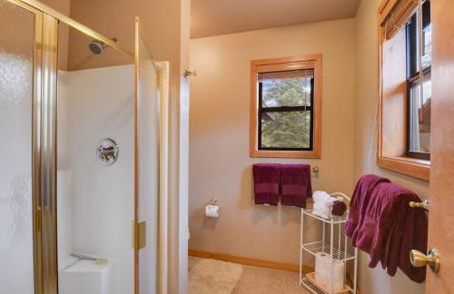 Lake Tahoe Treasure! Minutes From Beach & Skiing - Foto 45