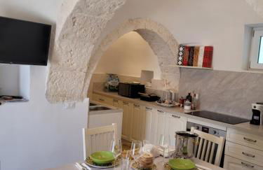 Trullo il Gelso with Private Salt Water Infinity Pool and Jacuzzi inside - Foto 70