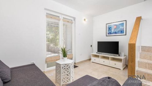 Rona Apartment Flower 1 and Flower 2 - Foto 2